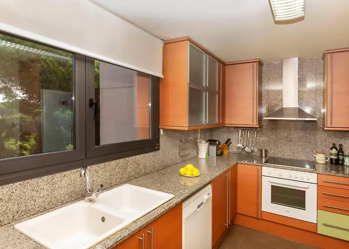 Lloret Garden By Interhome